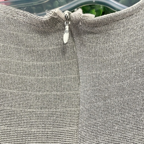 Zara Zipper-Up Jumpsuit - Heather Grey - Sleeveless - Front Pockets Size S-M - Picture 7 of 8